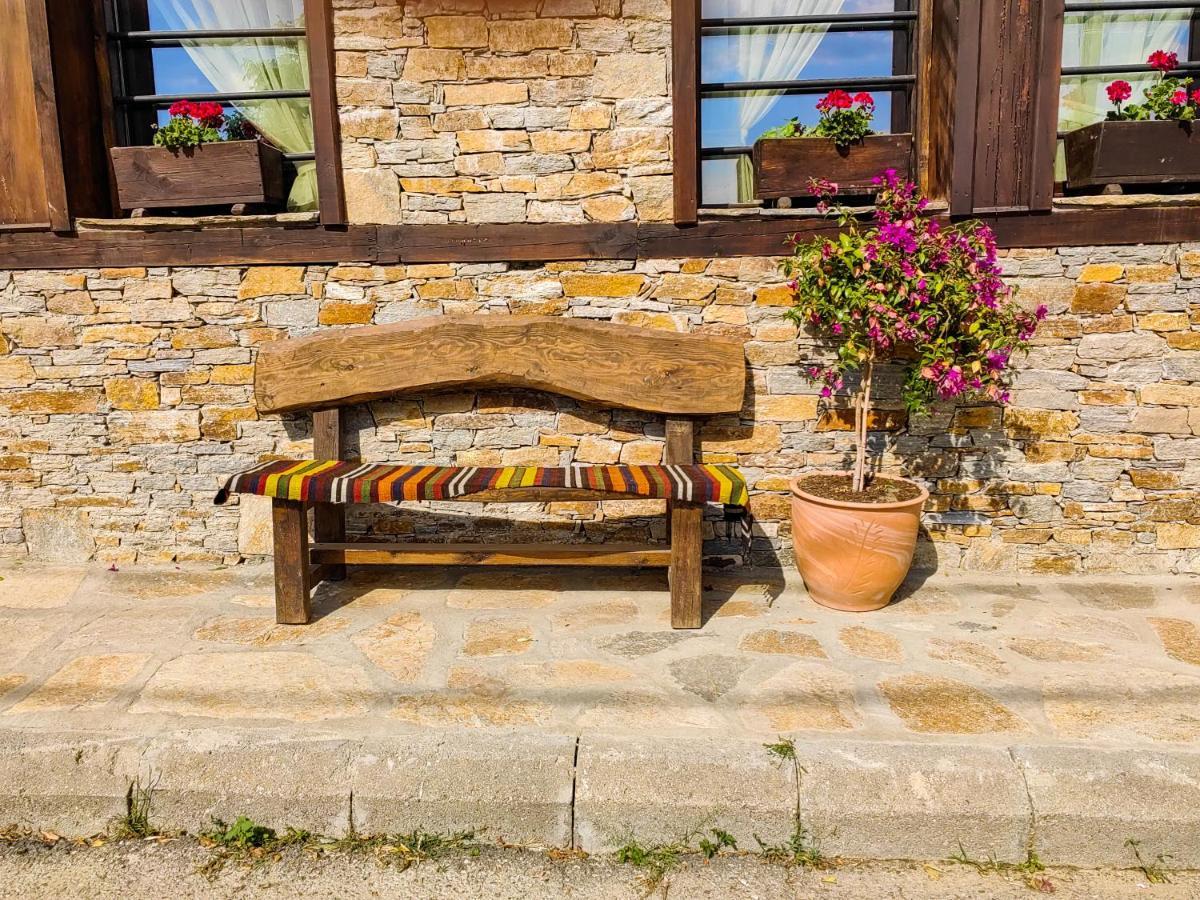 Rimovata Kashta Guest House Leshten Dış mekan fotoğraf
